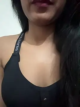 Snapshot of Hot_Goldengirl chatting on April 2026 08:53:01 PM Hot Goldengirl online show from April 2026 08:53:01 PM
