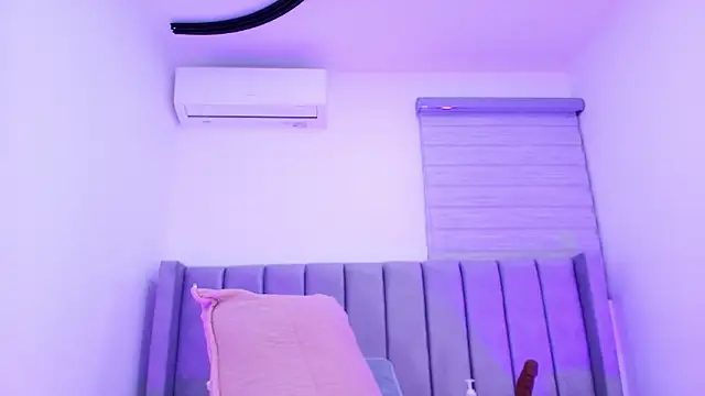 Brandhy v online show from February 2026 11:59:01 AM