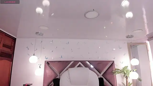  Antonnela  online show from November 2025 02:06:01 PM