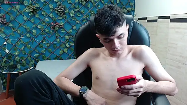 Waturox online show from October 2025 07:25:02 PM