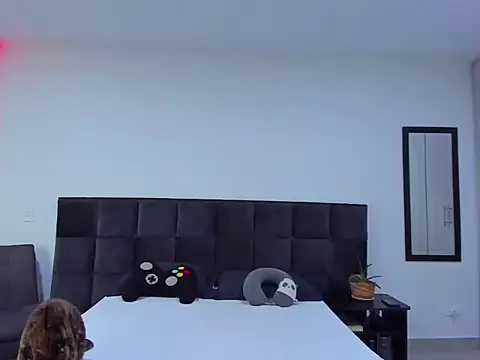 Alexander Martines online show from November 2025 09:50:01 PM