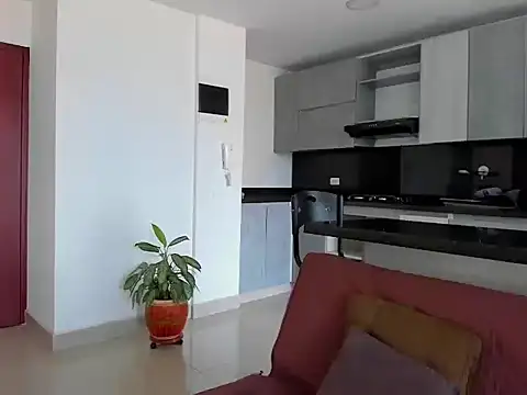 Alexander Martines online show from November 2025 06:56:02 PM