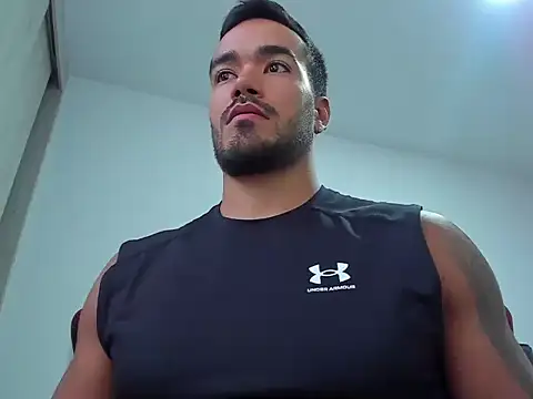 Snapshot of Alexander_Martines chatting on June 2026 10:46:01 PM Alexander Martines online show from June 2026 10:46:01 PM