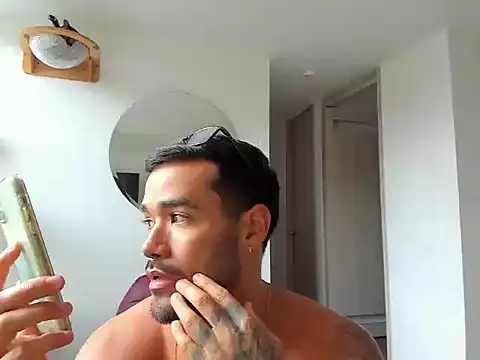 Snapshot of Alexander_Martines chatting on July 2026 10:48:01 PM Alexander Martines online show from July 2026 10:48:01 PM