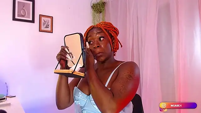 MiaKnox online show from December 2024 11:03:01 PM