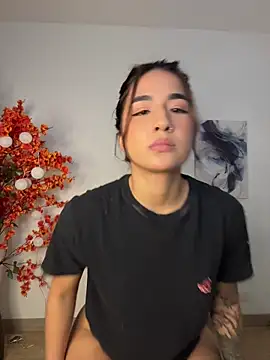 VictoriaHiill online show from February 2026 05:22:02 PM