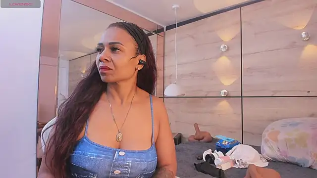 martina touss online show from March 2026 12:27:02 PM