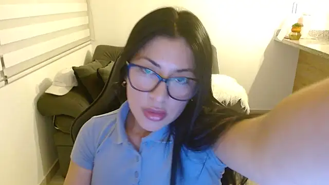 Snapshot of Charlotte_cute18 chatting on June 2026 03:25:01 AM Charlotte cute18 online show from June 2026 03:25:01 AM