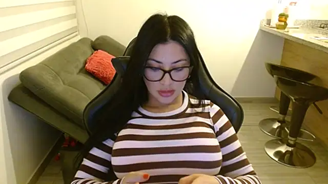 Snapshot of Charlotte_cute18 chatting on July 2026 12:15:02 AM Charlotte cute18 online show from July 2026 12:15:02 AM