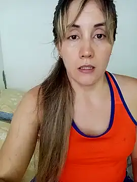 Snapshot of Isabel23zr chatting on January 2025 03:15:01 PM Isabel23zr online show from January 2025 03:15:01 PM