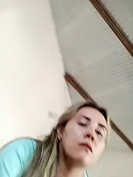 Snapshot of Isabel23zr chatting on September 2025 09:50:01 PM Isabel23zr online show from September 2025 09:50:01 PM