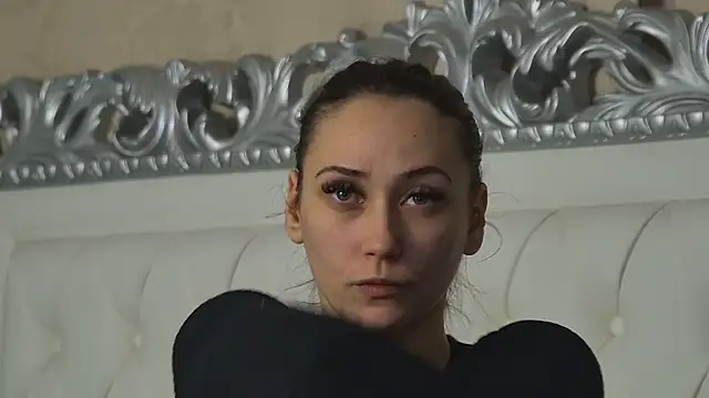 AliceMunro online show from April 2026 08:50:01 PM