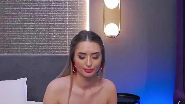 LoraDevine online show from January 2025 12:28:02 PM