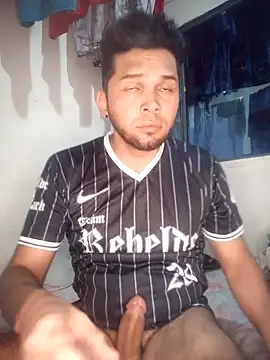 Elfllacco online show from April 2026 06:33:01 AM