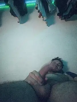 Elfllacco online show from April 2026 06:24:01 AM