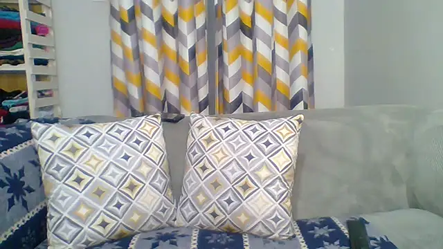 Petite 254 online show from March 2026 11:34:01 PM