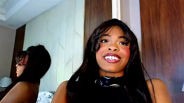 Snapshot of adaraSmiith chatting on December 2024 06:06:02 PM adaraSmiith online show from December 2024 06:06:02 PM