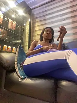 Snapshot of adaraSmiith chatting on December 2024 11:17:01 AM adaraSmiith online show from December 2024 11:17:01 AM