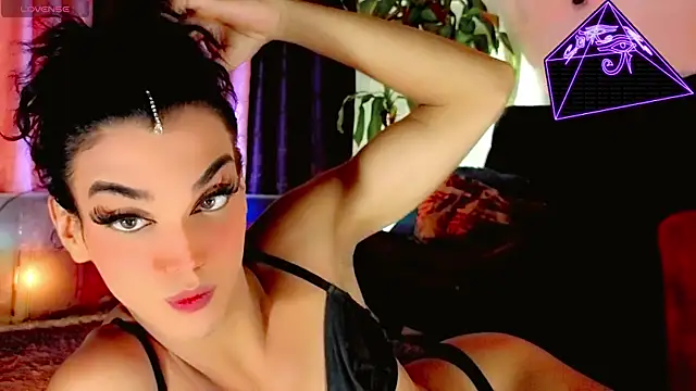 Snapshot of the-horus-girl chatting on May 2026 02:38:01 AM the-horus-girl online show from May 2026 02:38:01 AM