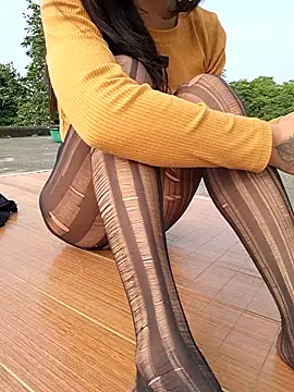 Snapshot of Linda_2k chatting on December 2024 08:18:02 AM Linda 2k online show from December 2024 08:18:02 AM