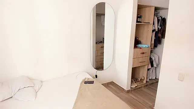 rose scottt online show from December 2025 02:56:01 PM