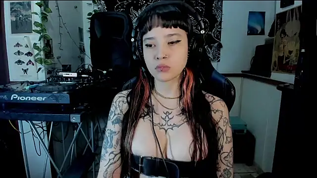 Demongirl6666 online show from March 2025 04:38:02 AM