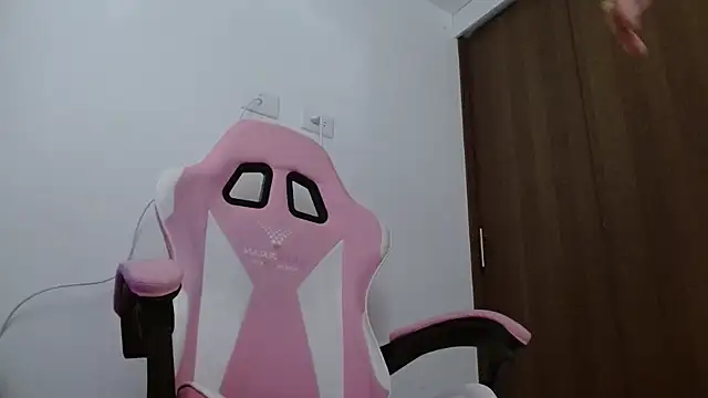 keilafranco online show from October 2025 05:46:01 PM