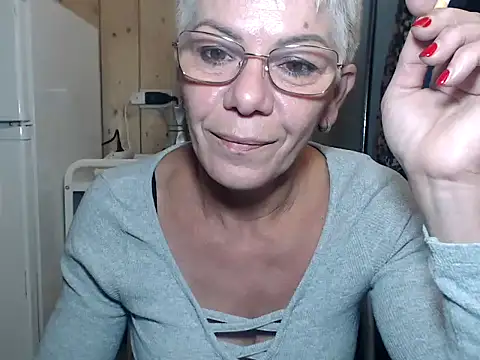 jona33 online show from September 2025 04:22:02 PM