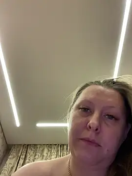 ISSexy online show from April 2026 05:32:02 PM