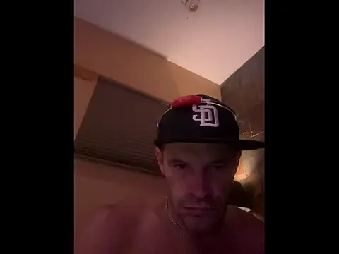 FrankieKentucky online show from August 2026 04:00:01 AM