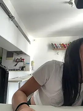 Liissa cute  online show from March 2025 08:32:02 PM