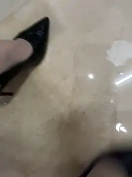 Snapshot of andii-1 chatting on February 2025 05:18:02 AM andii-1 online show from February 2025 05:18:02 AM