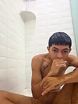 Snapshot of Yoko0381 chatting on September 2025 03:20:01 AM Yoko0381 online show from September 2025 03:20:01 AM