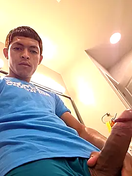 Snapshot of Yoko0381 chatting on November 2025 07:18:02 AM Yoko0381 online show from November 2025 07:18:02 AM