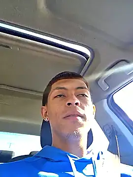 Snapshot of Yoko0381 chatting on November 2025 05:57:02 PM Yoko0381 online show from November 2025 05:57:02 PM