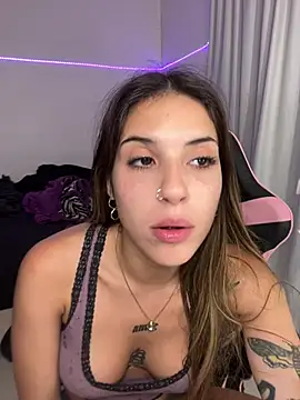 Snapshot of Lolykush chatting on February 2025 04:31:01 AM Lolykush online show from February 2025 04:31:01 AM