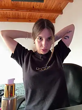 Snapshot of Lolykush chatting on September 2025 04:52:02 PM Lolykush online show from September 2025 04:52:02 PM