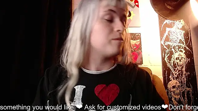 Snapshot of NEXT_DOOR_GIRL_ chatting on January 2025 01:39:02 AM NEXT DOOR GIRL online show from January 2025 01:39:02 AM
