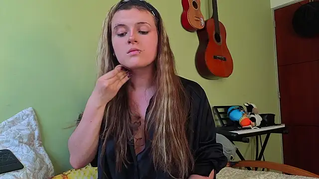 NEXT DOOR GIRL  online show from March 2026 10:25:02 PM