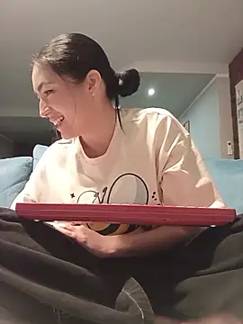 ThailyCherry online show from February 2026 07:12:02 PM