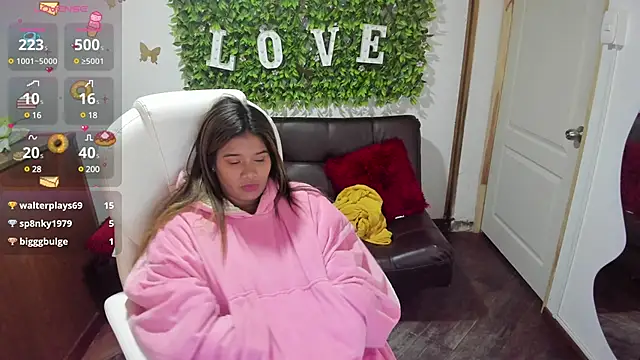 Enma  clark online show from December 2024 09:21:02 AM