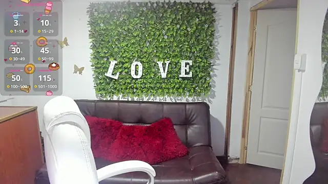 Enma  clark online show from March 2025 07:10:02 PM