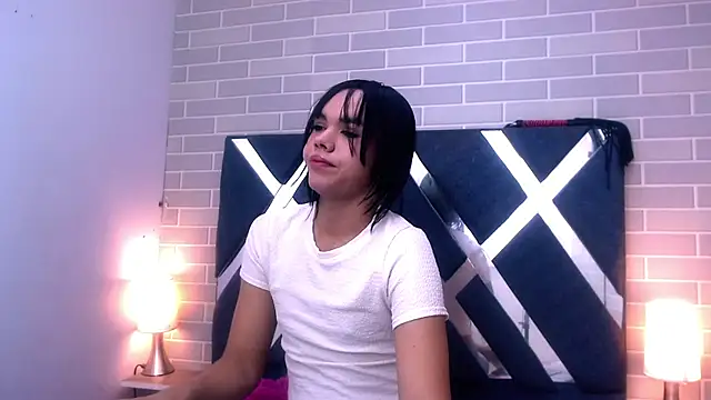 AndreaGil  online show from February 2025 11:39:02 AM