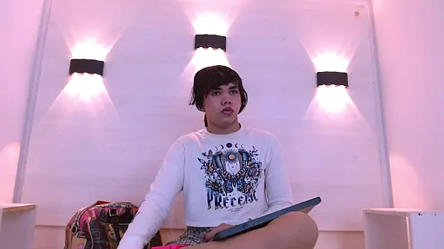 AndreaGil  online show from January 2026 08:40:02 PM