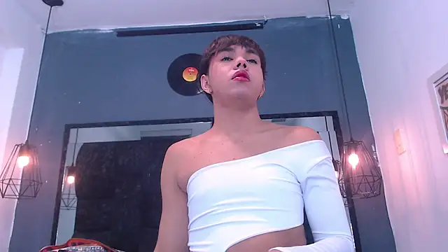 AndreaGil  online show from February 2026 07:25:02 PM