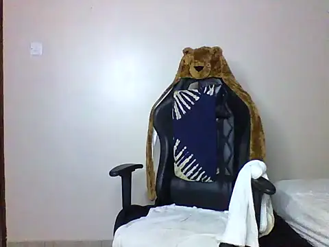 Candii wet  online show from February 2026 02:30:01 AM