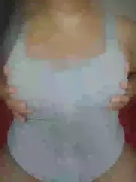 Snapshot of NayraLima0309 chatting on January 2025 05:26:01 PM NayraLima0309 online show from January 2025 05:26:01 PM