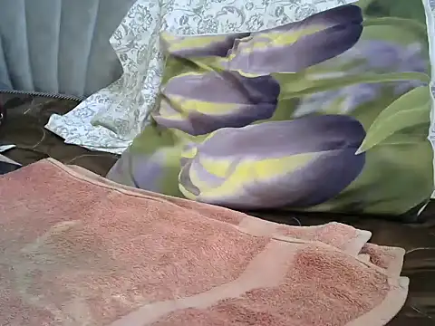 Snapshot of Candykitten chatting on February 2025 09:04:02 AM Candykitten online show from February 2025 09:04:02 AM