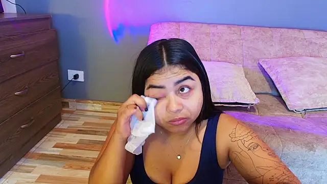 jade brunnette online show from July 2026 09:46:02 PM