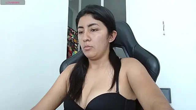 danna peterson1 online show from November 2025 07:45:02 PM